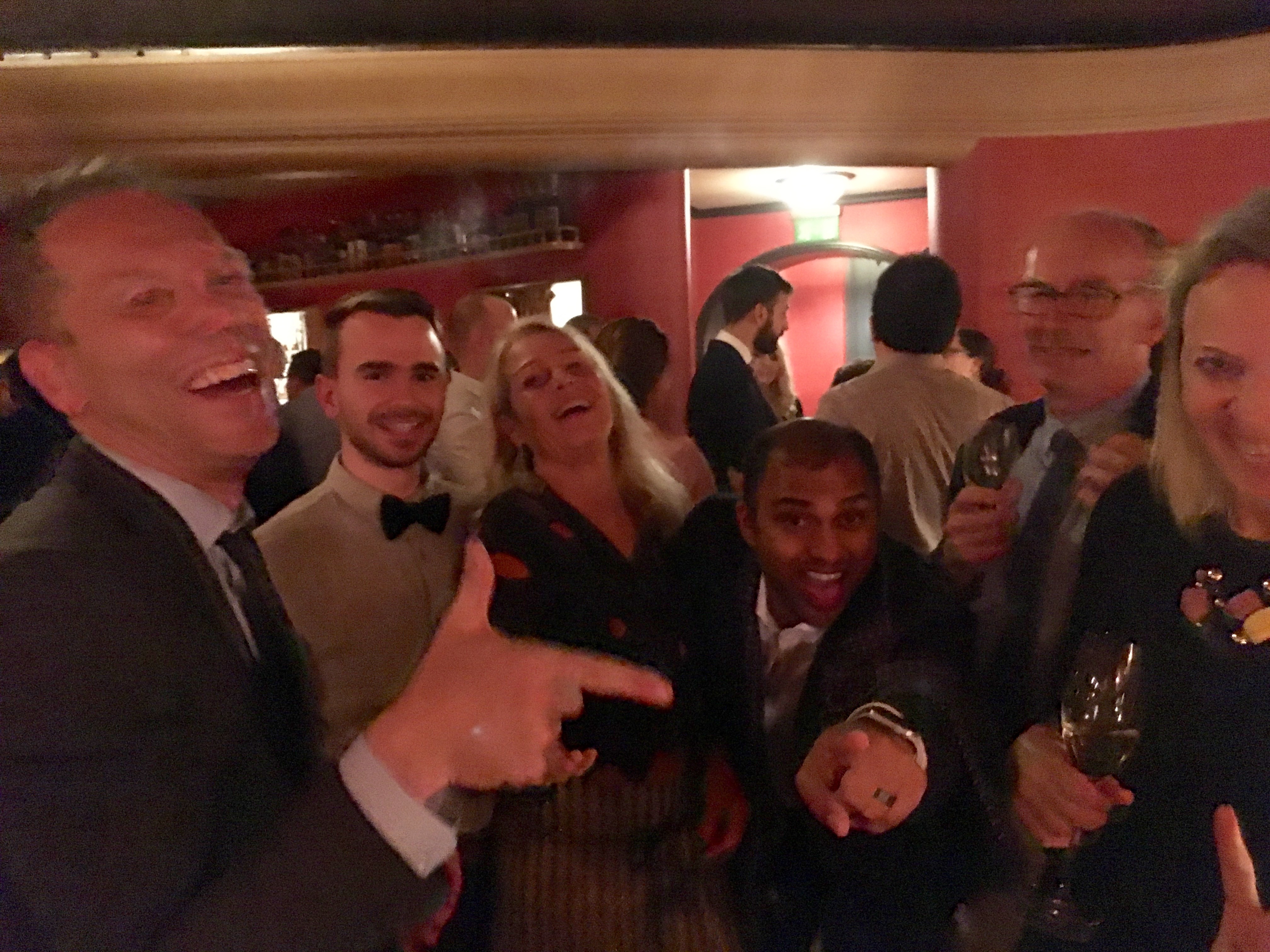 Jimmys Bar 2 Feier mit KI Start Up CEOs jpg