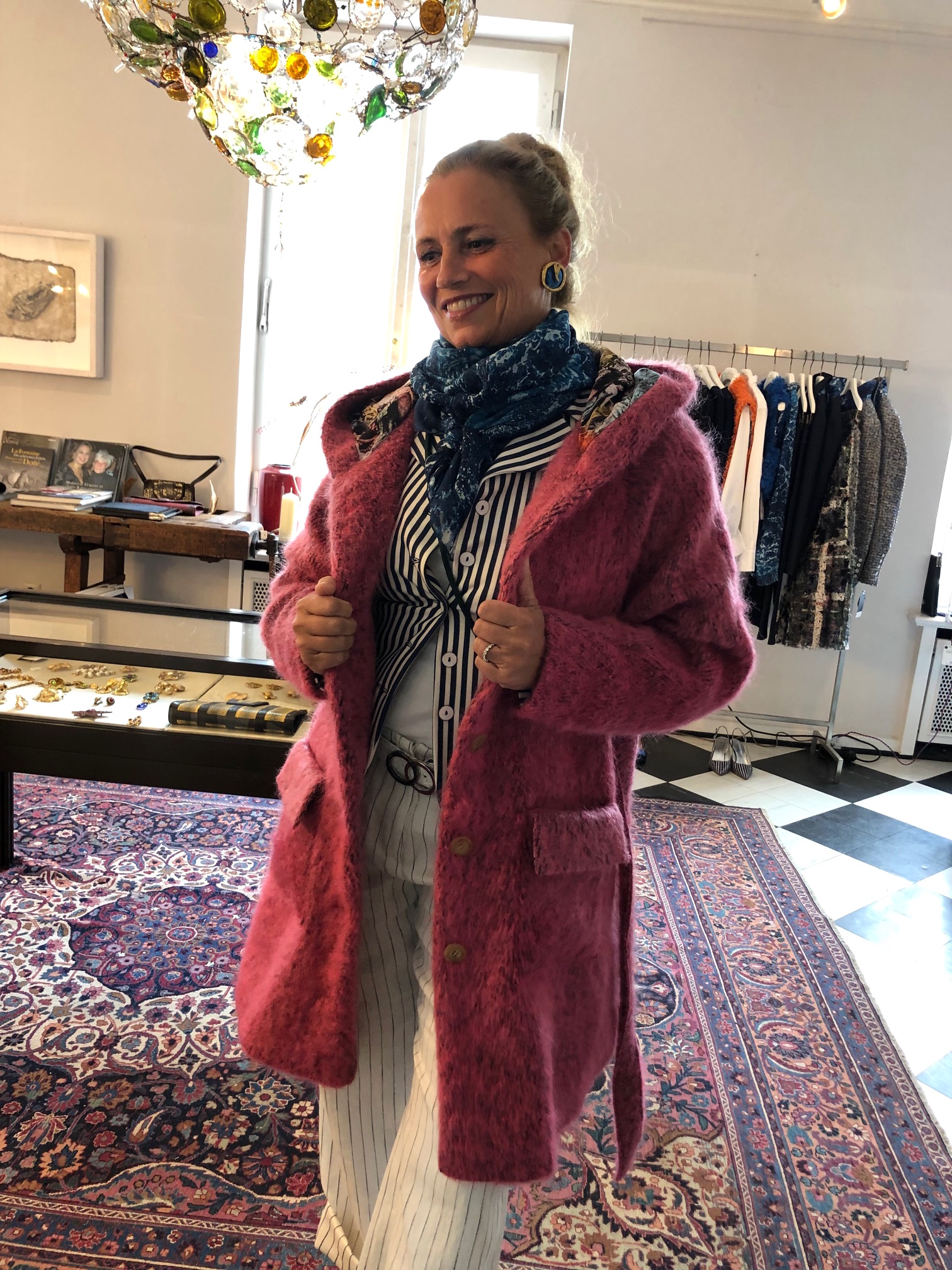 Mohair Mantel